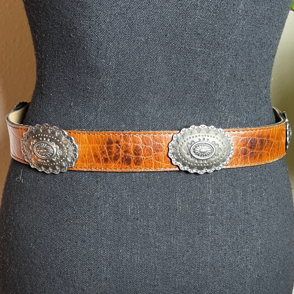 Women’s Western Silver Antique Tone Concho Reptile Embossed Brown Belt 30 - Picture 3 of 15